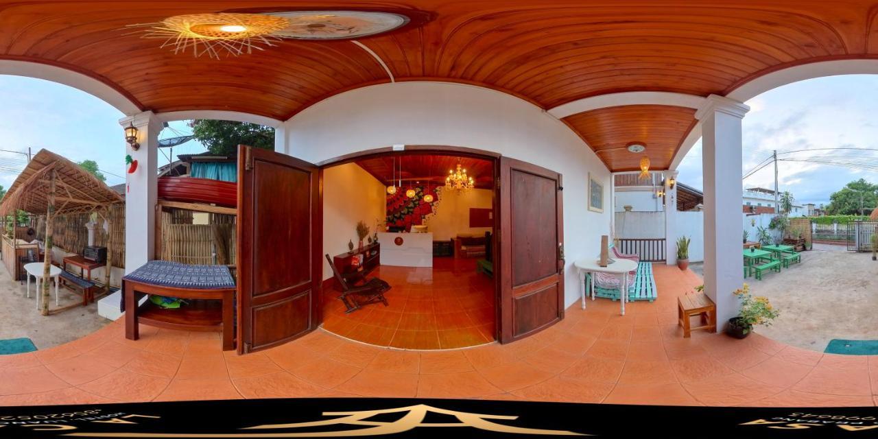 La Casa Hostel Luang Prabang Dış mekan fotoğraf